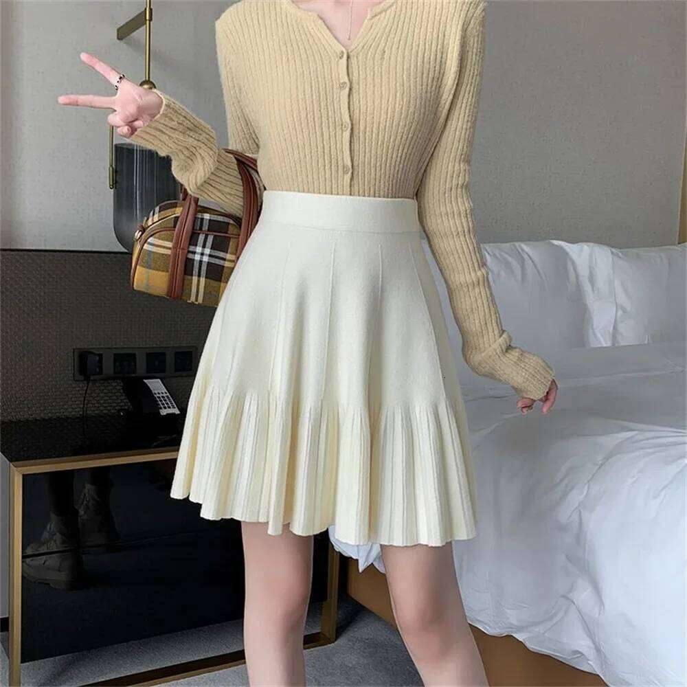 Spring Autumn High Waisted A-line New Design Pleated Mini Skirts Solid Color Short Girls' Knitted Half Skirt Women's XJ260309