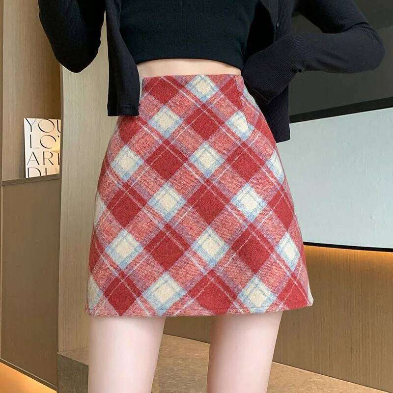 2025 Woman Skirts Woolen A-word Short Autumn And Winter Half Plaid Female Of The New High-waisted Slim-fit Wrap Hip Skirt XJ260309
