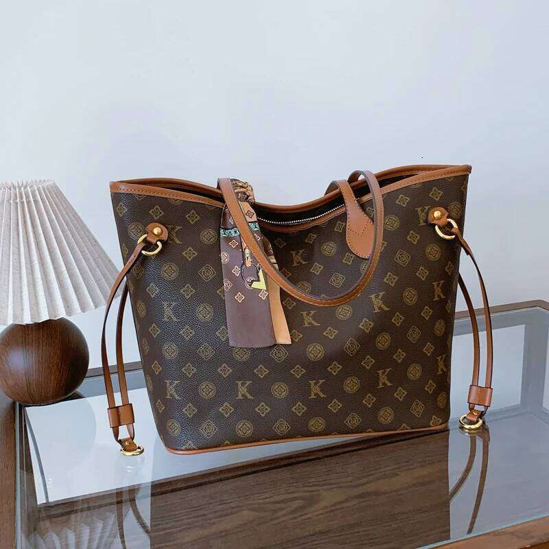 Women's Fashion Elegant Leather Crossbody Bag Shoulder Handbag Classic Designer Tote For Modern Wear H260309