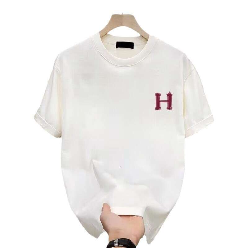 Mens Summer Short-sleeved T-shirt with A New York Pattern and A Casual Round-neck Design Suitable for Trendy Casual Outfits