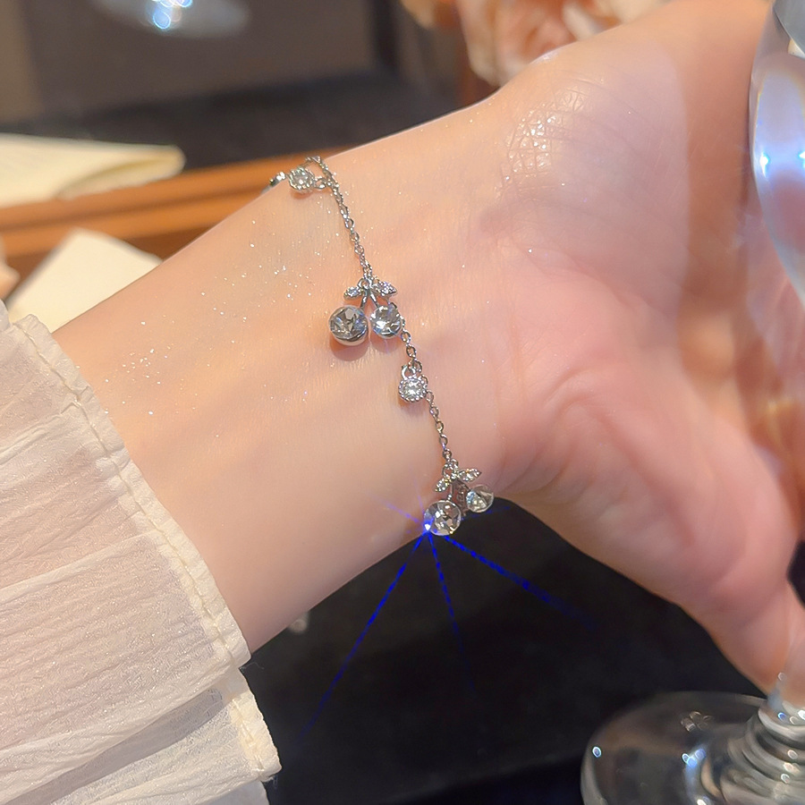 Korean-style diamond-studded grape cherry pendant bracelet exquisite elegant, sweet and luxurious, with a high-end feel Jewelry for women - view 4