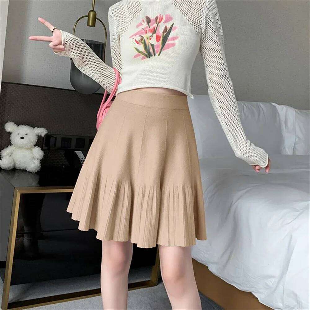Spring Autumn High Waisted A-line New Design Pleated Mini Skirts Solid Color Short Girls' Knitted Half Skirt Women's XJ260309