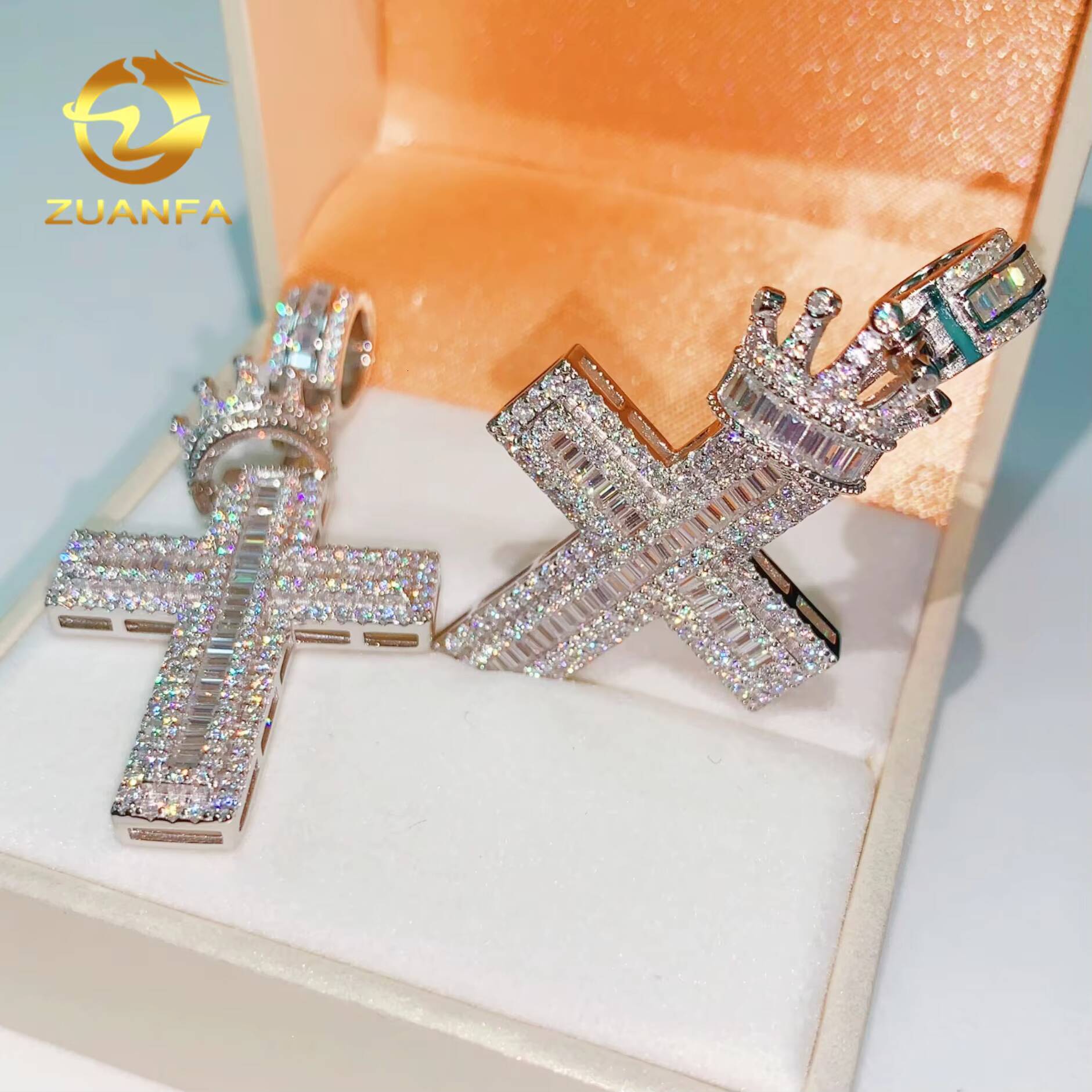 Affordable Baguette Cross Pendant Crown VVS Moissanite Pendants Iced Out Jewelry Custom Cross Pendant
