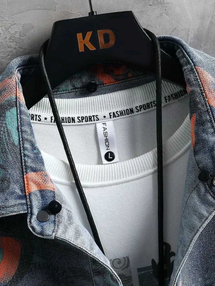 Autumn and Spring New Fashion Trend Print American Streetwear Denim Jacket Mens Casual Loose Sports Outerwear M260309