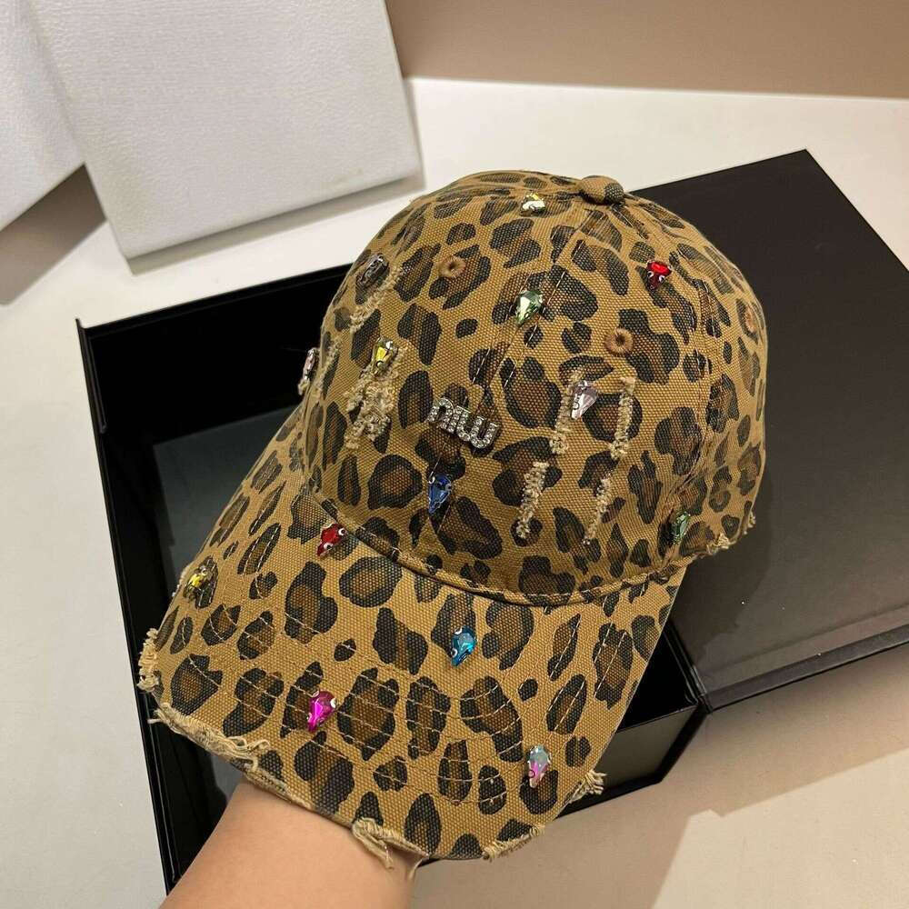 Vintage Leopard Print Baseball Hat with Colorful Crystals Female Fashion Cap Accessory for Travel & Weekend Getaways