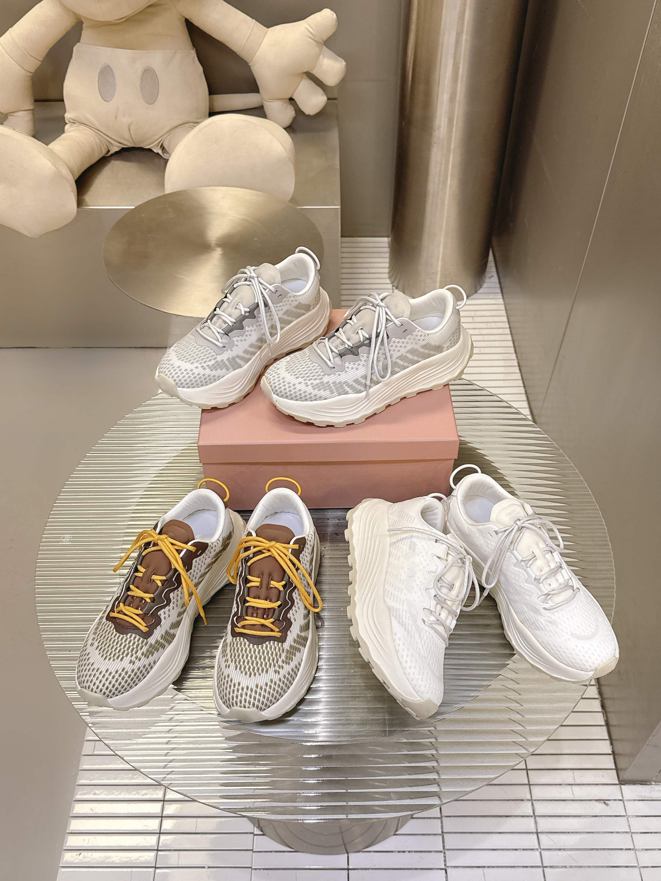 10A High-Quality Classic Retro Spring and Summer Fashion Women's Breathable Knit Sports Mesh Shoes, Thick Soles, Height-Enhancing, Comfortable and Versatile5cm