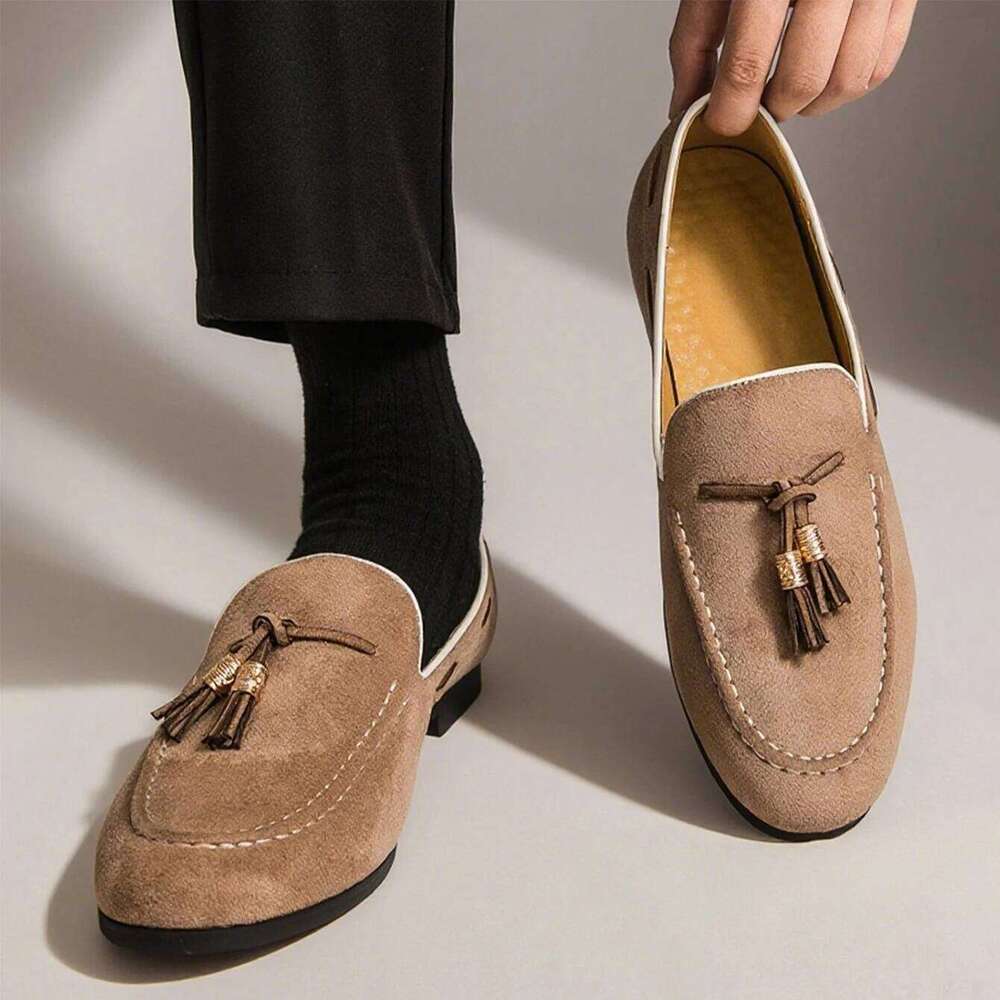 New Fashion Tassel Slip On Loafers Suede Leather Men Shoes Classic Dress Office Daily Business Party Casual Shoe for Man