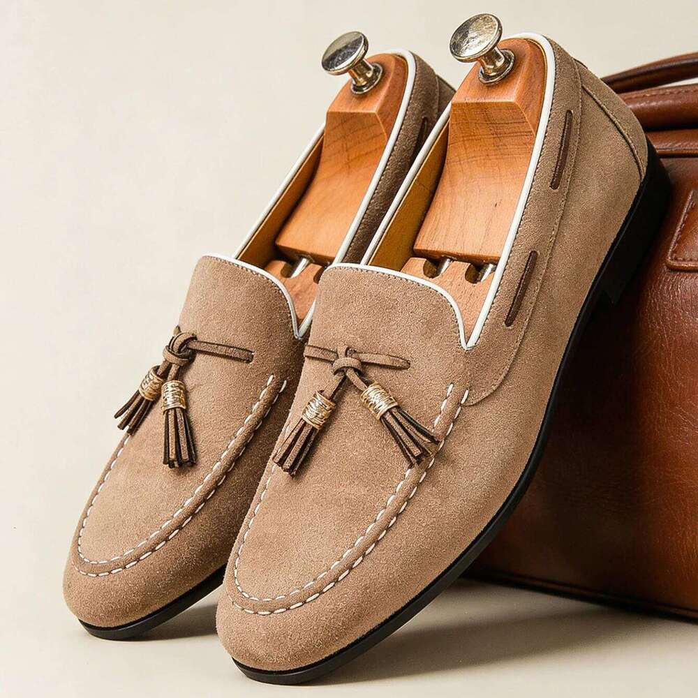 New Fashion Tassel Slip On Loafers Suede Leather Men Shoes Classic Dress Office Daily Business Party Casual Shoe for Man