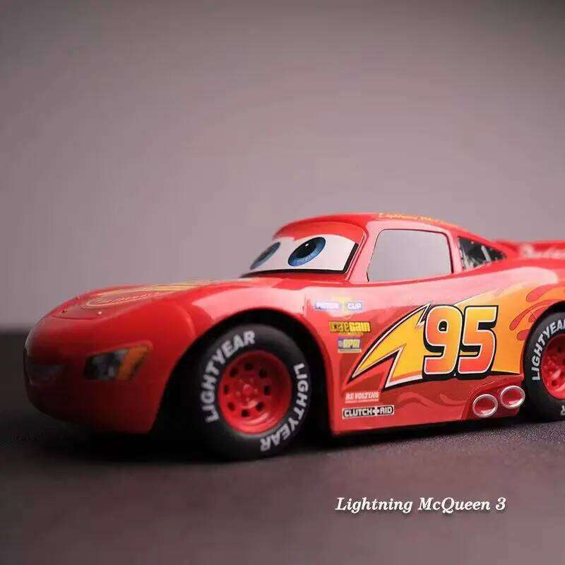 New Hot Pixar Cars 3 Electric Remote Control Lightning Mcqueen Cartoon Sports Car Model Kids Toy Gift C260306