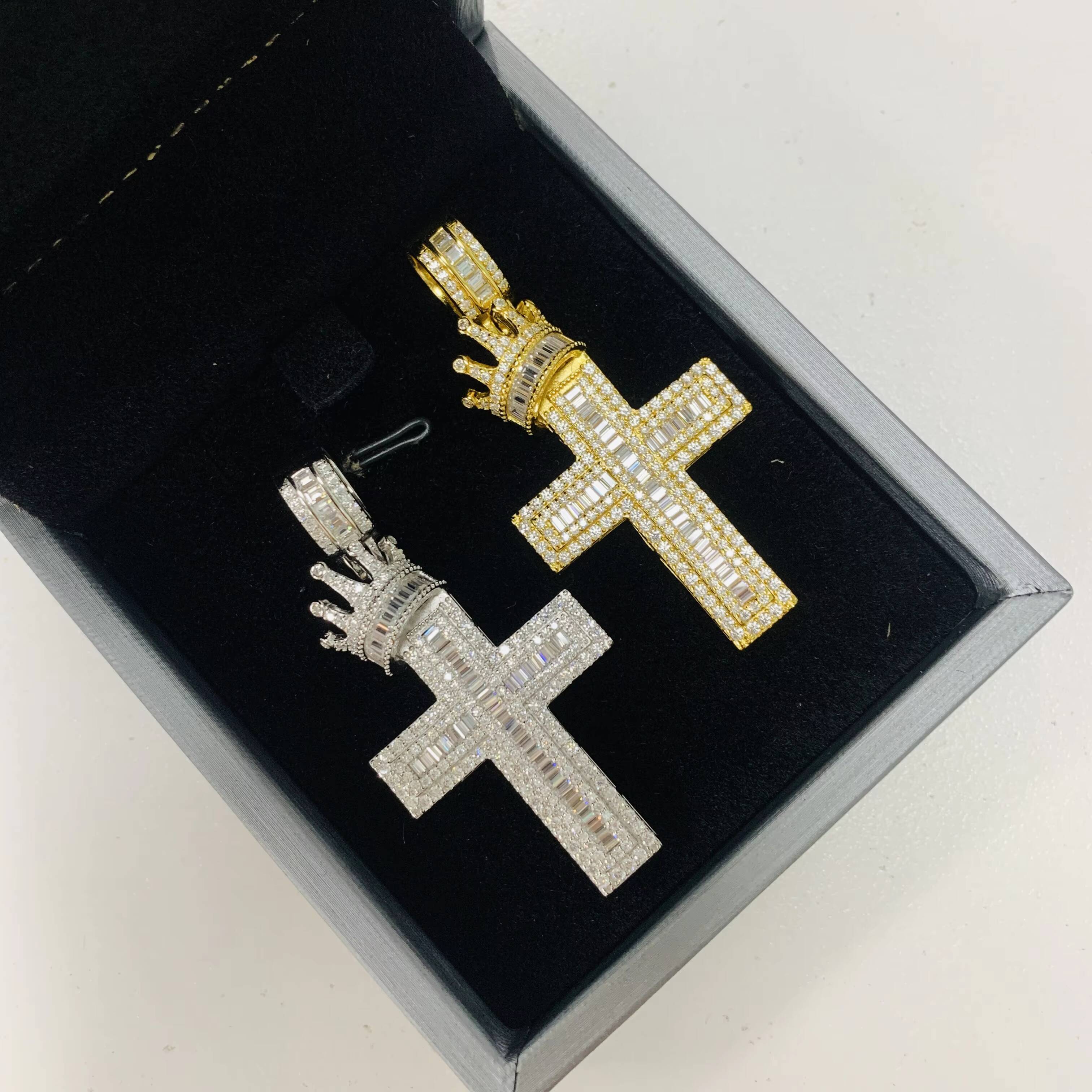 Affordable Baguette Cross Pendant Crown VVS Moissanite Pendants Iced Out Jewelry Custom Cross Pendant