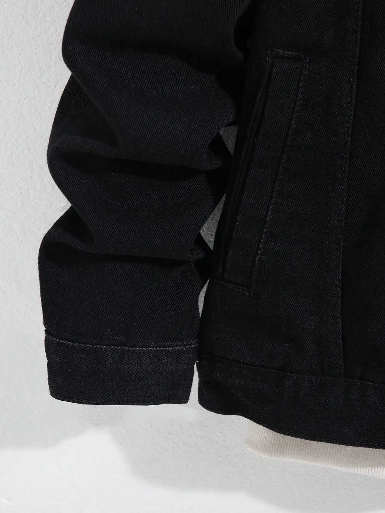 Mens spring-autumn denim jacket Black minimalist coat Daily casual Stylish and trendy style a02 M260309