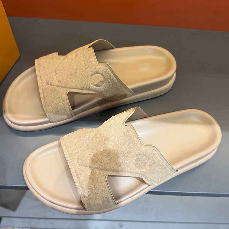 Designer Oasis Mule men slippers made of calf leather suede printed with letters The upper comfortable TPU rubber sole suitable for daily wear The mens Mule shoes