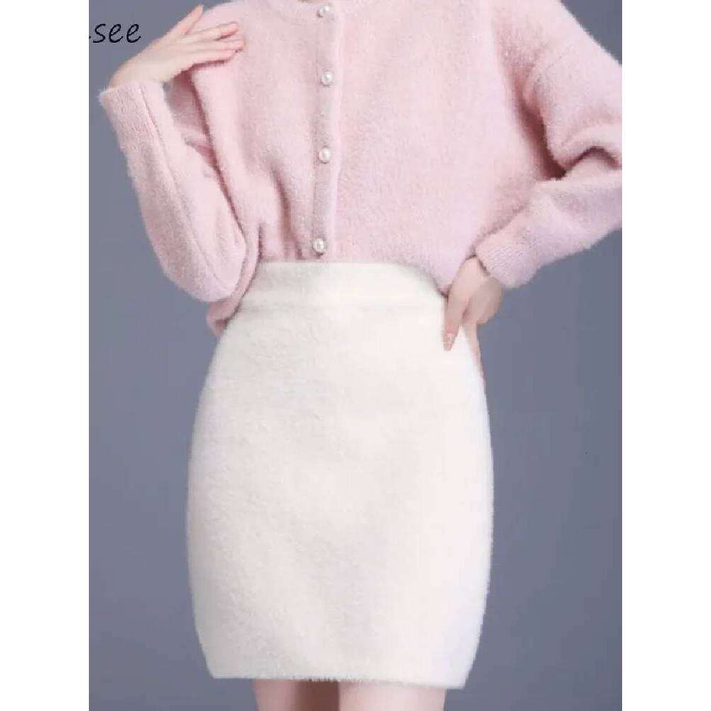 Y2k Skirts Women Fluffy All-match Mini Aesthetic Harajuku Elegant Famous Lady Cleanfit Fashion Knitted Autumn Faldas Streetwear XJ260309