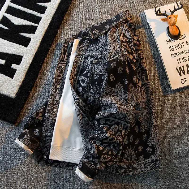 Cashew Flower Denim Jacket Mens Spring and Autumn Handsome Loose Casual Tops Classic Lapel Design Single Breasted Pockets Coats M260309