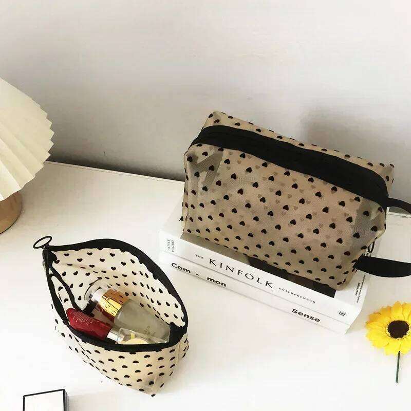 Nylon Mesh Cosmetic Bag Zipper Heart Shaped Toiletry Organizer Makeup Bags Multifunctional Women Lipstick Key Coin Purse Pouch 26W0309