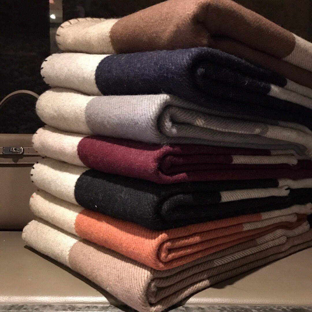 Letter Blanket Soft Wool Scarf Shawl Portable Warm Plaid Sofa Towel Bed Fleece Spring Autumn Women Throw Blankets