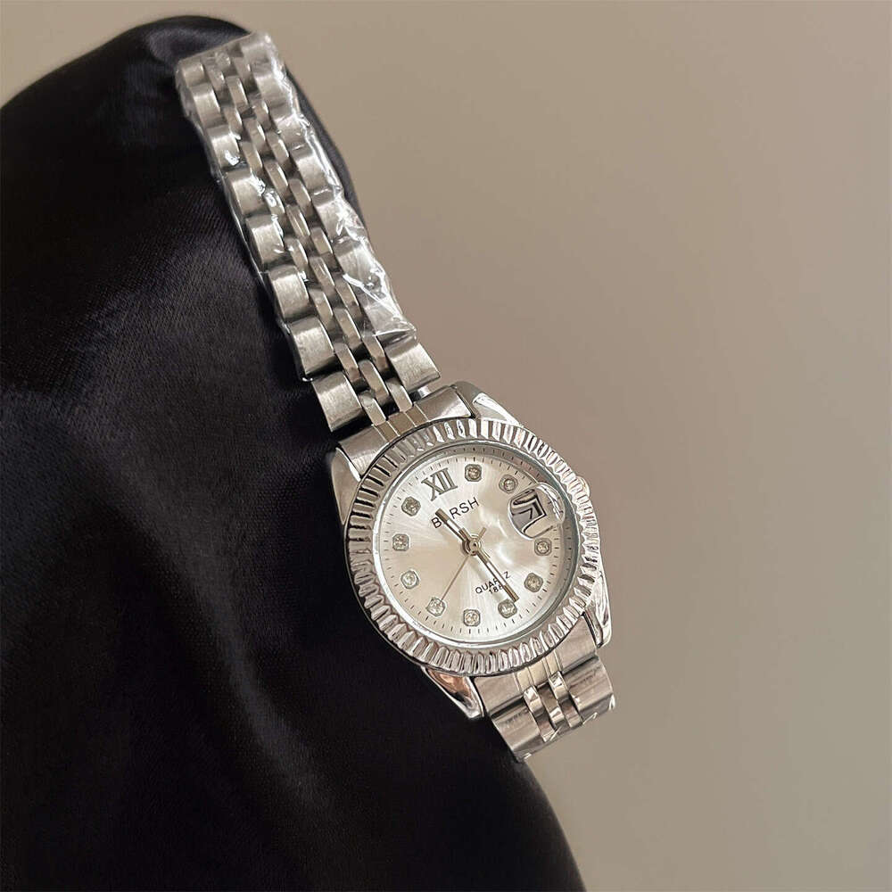 Sliver Round Dial Women's with Calendar, Steel Design Strap, Vintage Style, Simple and Elegant Ladies' Quartz Watch
