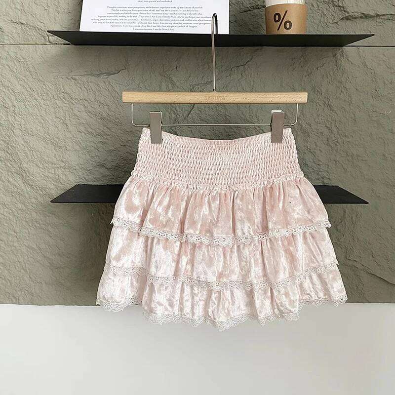 Splicing Lace Velvet Tiered Autumn Winter New Korean Style Sweet High End Slim-looking Skirts Fashion Elastic Waist Skirt XJ260309