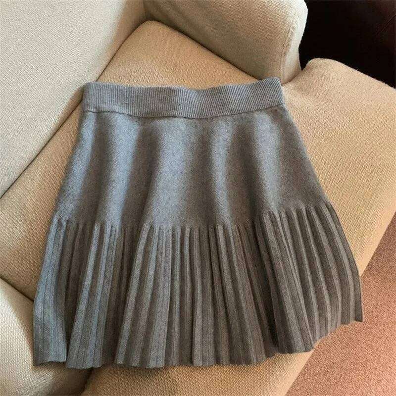 2026 Autumn Winter Women's Elastic High Waist Pleated Mini A-line Hip-hugging Knitted Bottoming Skirt For Outer Wear XJ260309