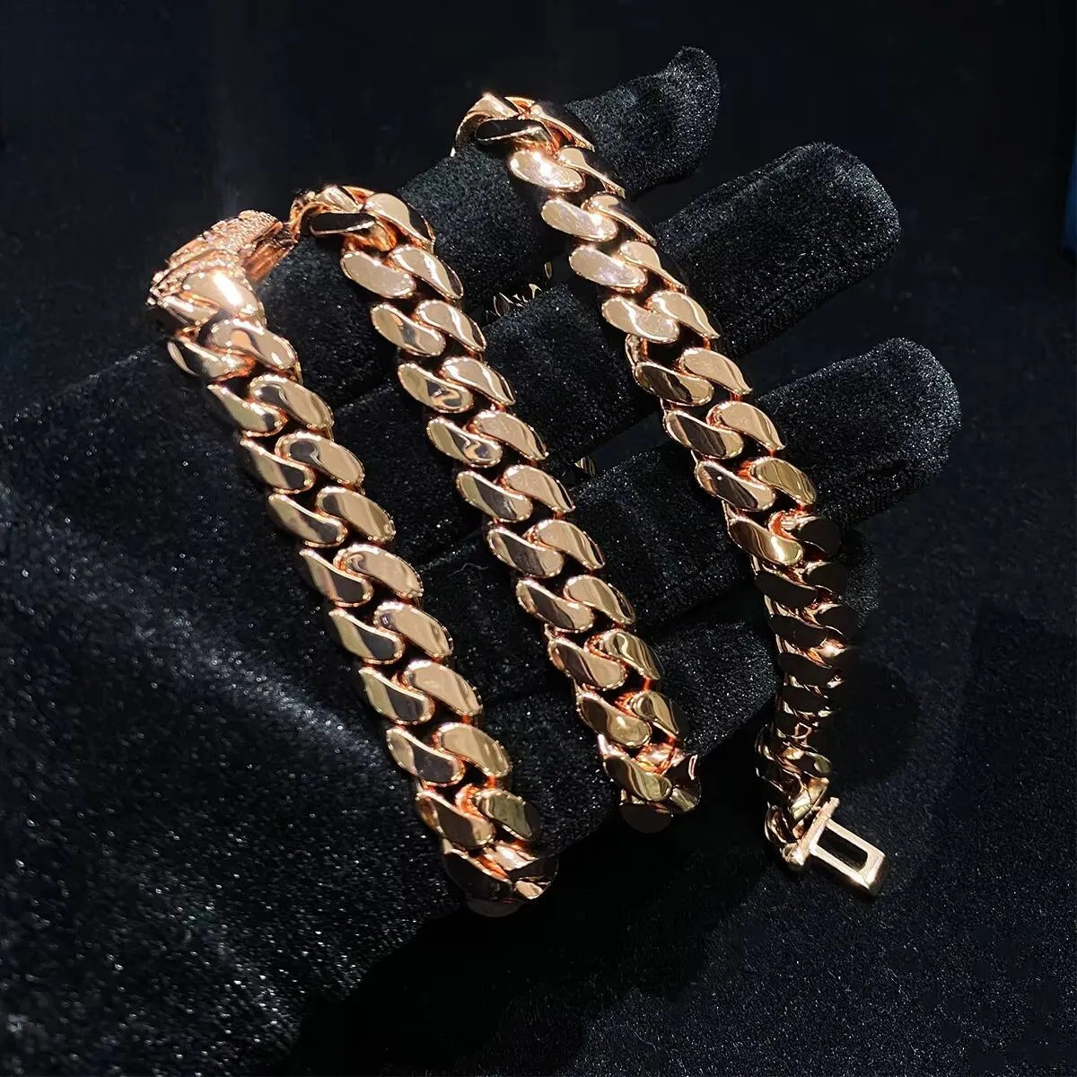 Rose Gold Iced Out Custom Moissanite Clasp 12mm Solid 925 Sterling Silver Plain Hip Hop Miami Cuban Chain for Men - view 5