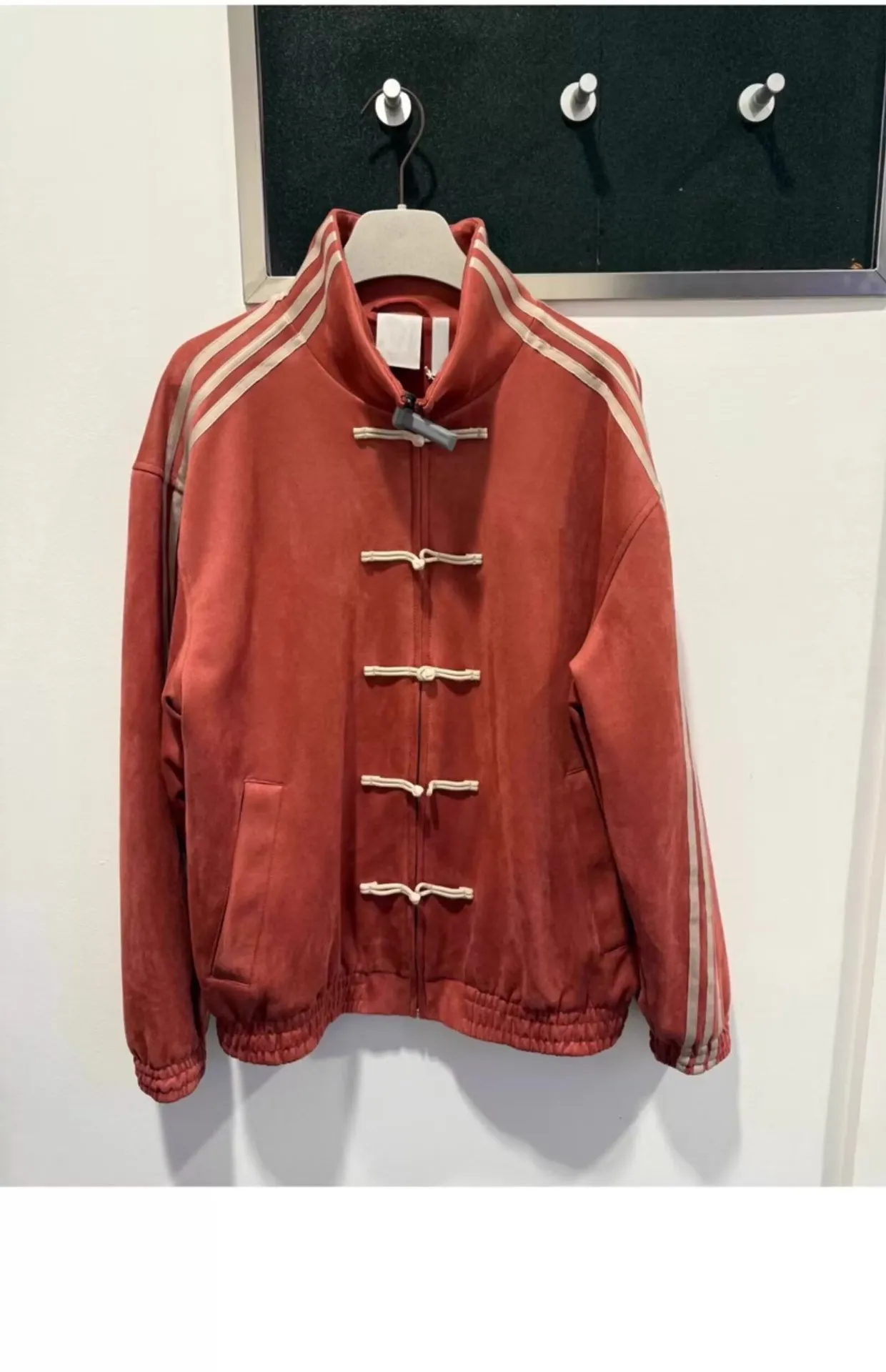 Men's Jacket Chinese New Year Style Tang Suit Luxury Hoodies Buttons Retro Spring Single Breasted Fashion Women Coat