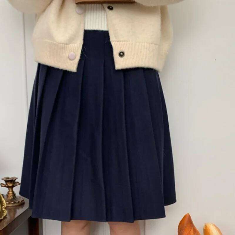 Matakawa Woolen Women Skirts Solid Autumn Winter Korean Fashion Faldas Mujer Preppy Style Sweet Basics Retro Mini Skirt XJ260309