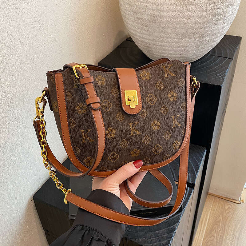 Women's saddle 2026 new fashion light luxury stylish vintage printed shoulder niche design crossbody bag