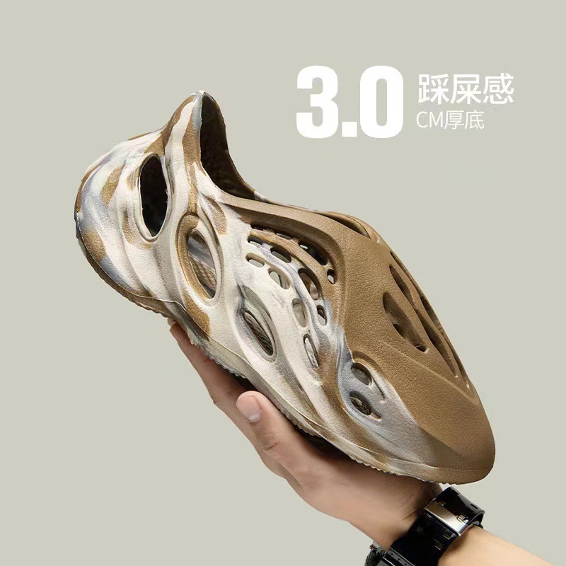 Free shipping 2026 Summer Hot Trendy Fashion Men's Designer Sandals Solid Color Splicing Leisure Outdoor Sports Couple Beach Shoes