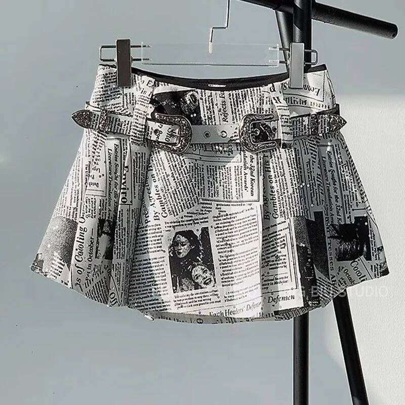 Sexy Newspaper Printed Skirt Women Summer Streetwear Belt High Waist A Line Short Pleated Skirts Girls Casual Shorts Saia Female XJ260309