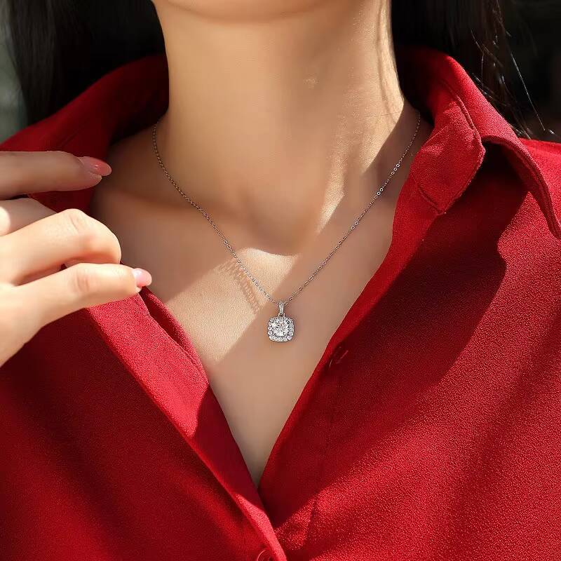 9 Wholesale 925 Silver Pass Diamond Tester Jewelry Fine 03 to 3CT VVS1 D Color Moissanite Square Pendant Necklaces for Women