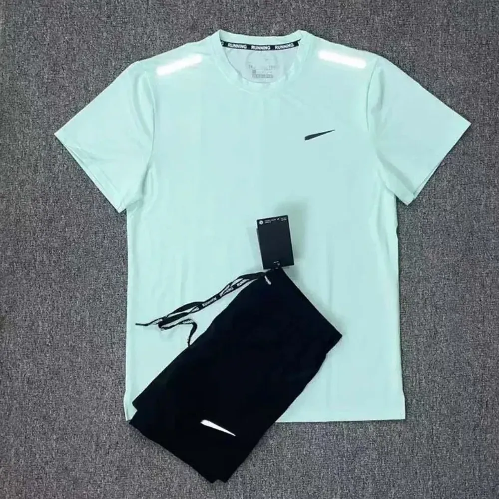 Mens tracksuits designer tracksuit shirts shorts two-piece fitness suit print quick drying t-shirt Sportswear Basketball tracksuit 14