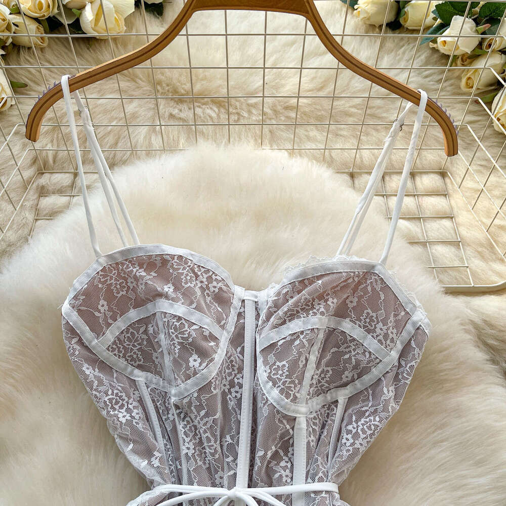 Pure Desire Hot Girl Lace Belt Women's 2026 Autumn French Social Birthday Party Lace Fluffy Dress