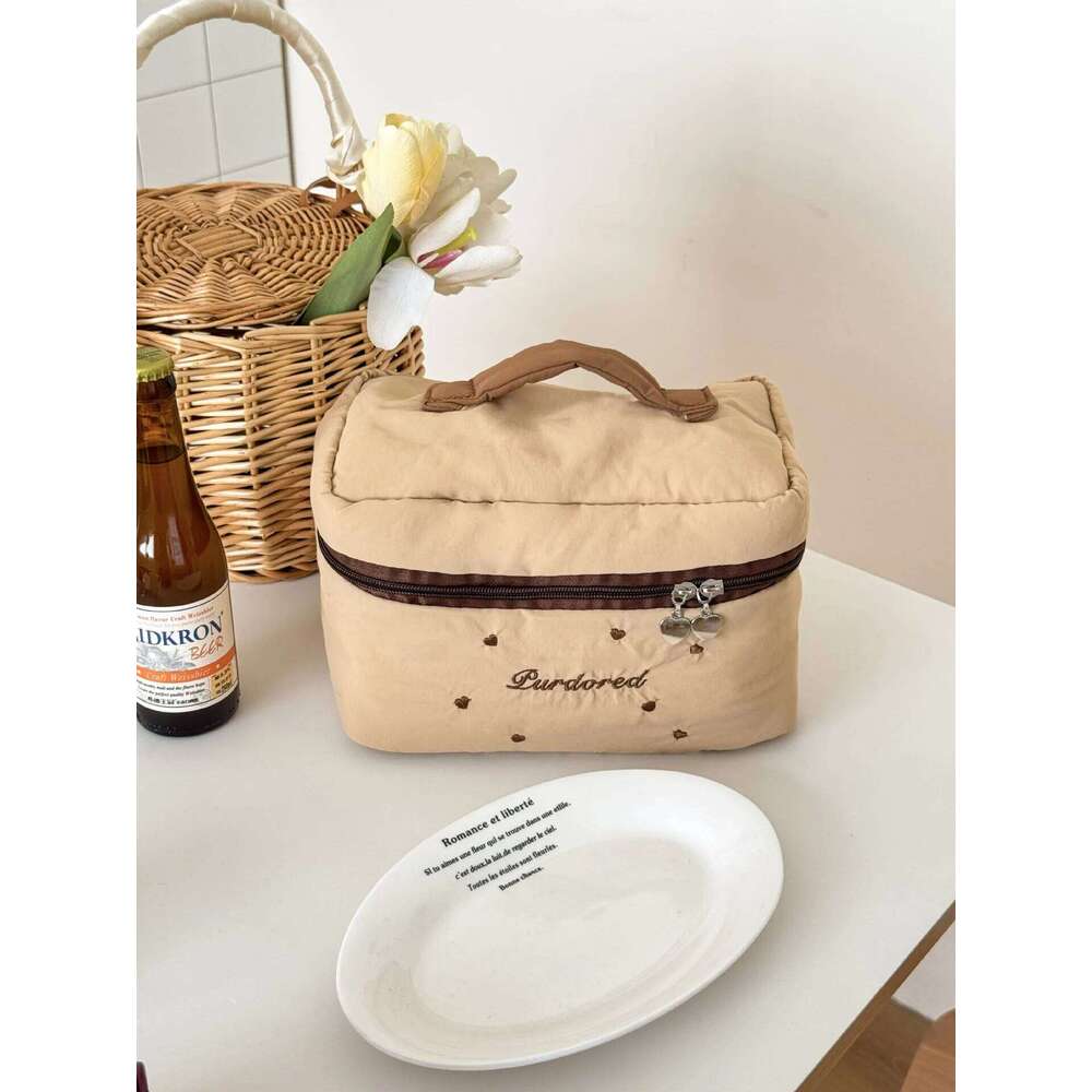 Letter Embroidery Love Women Cosmetic Bag Portable Large Capacity Ladies Toiletry Storage Bags Simple Female Handbag Makeup Case XJ260310