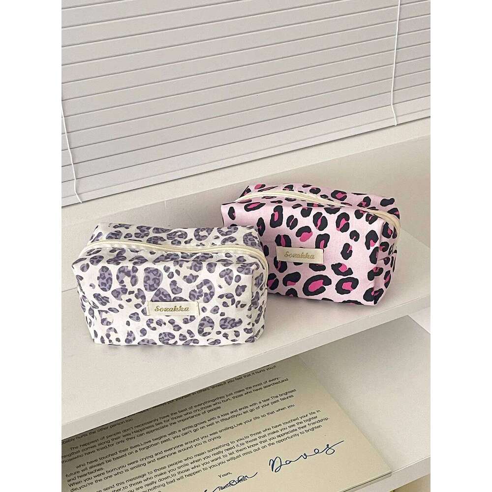 New Fashion Leopard Women Square Cosmetic Portable Travel Makeup Mini Quilted Pouch Handbag Ladies Zipper Bag For Gift XJ260310