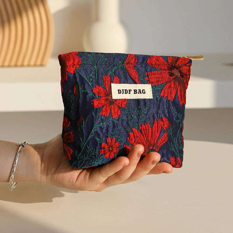 New Mini Female Cosmetic Red Soft Small Sanitary Napkin Storage Commuter Coin Key Portable Bank Card Bag XJ260310