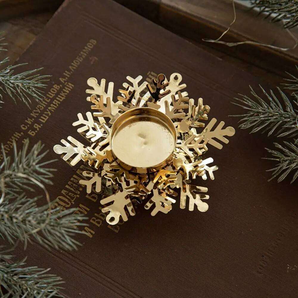 Modern Snowflake Candle Holders Flower Shape Golden Christmas Candleholder Iron Candlestick Tabletop Ornaments Holiday Party H260310