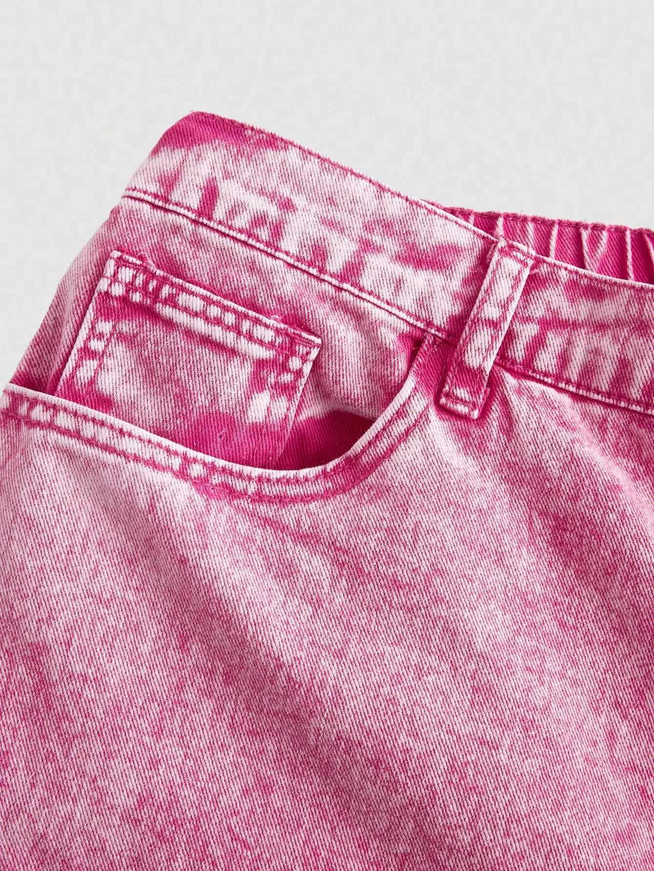 Plus Size Pink Heart Patch Wide Leg Jeans for Women Casual Denim Pants with Frayed Detail M260310