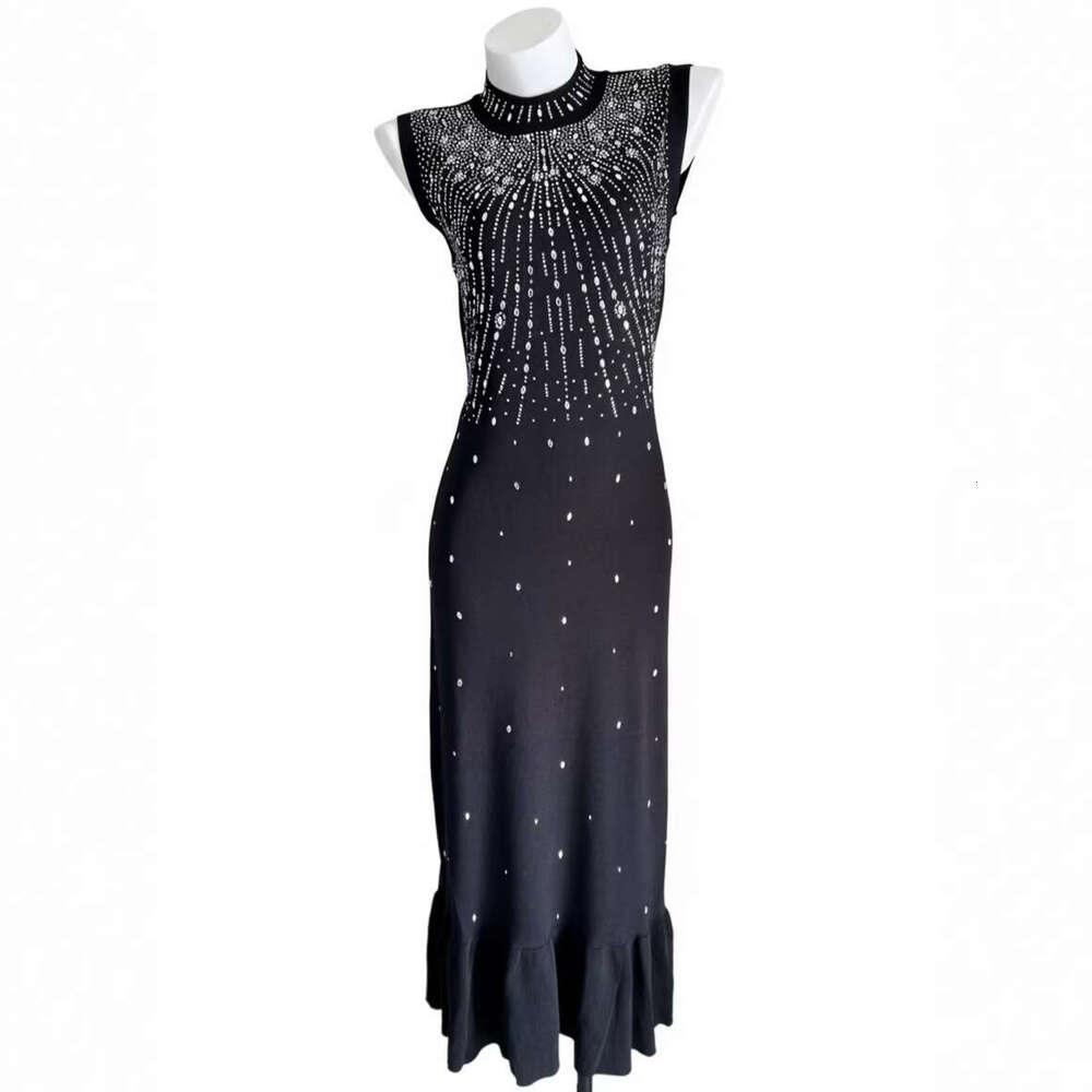 2026 new European and American slim fit rhinestone sleeveless luxury fashion party elegant fish tail long skirt for women