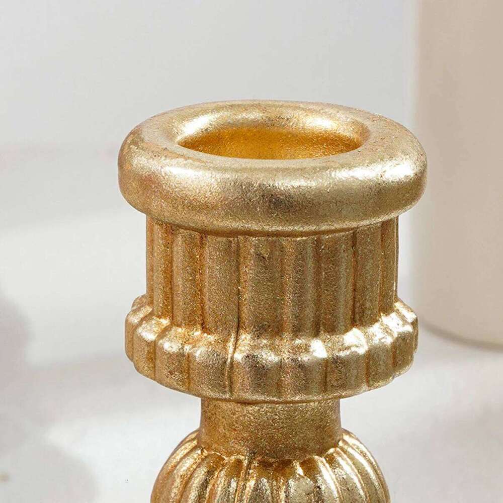 1PC, European-style simple shell pattern retro candlestick, resin material antique design table candlestick decoration H260310