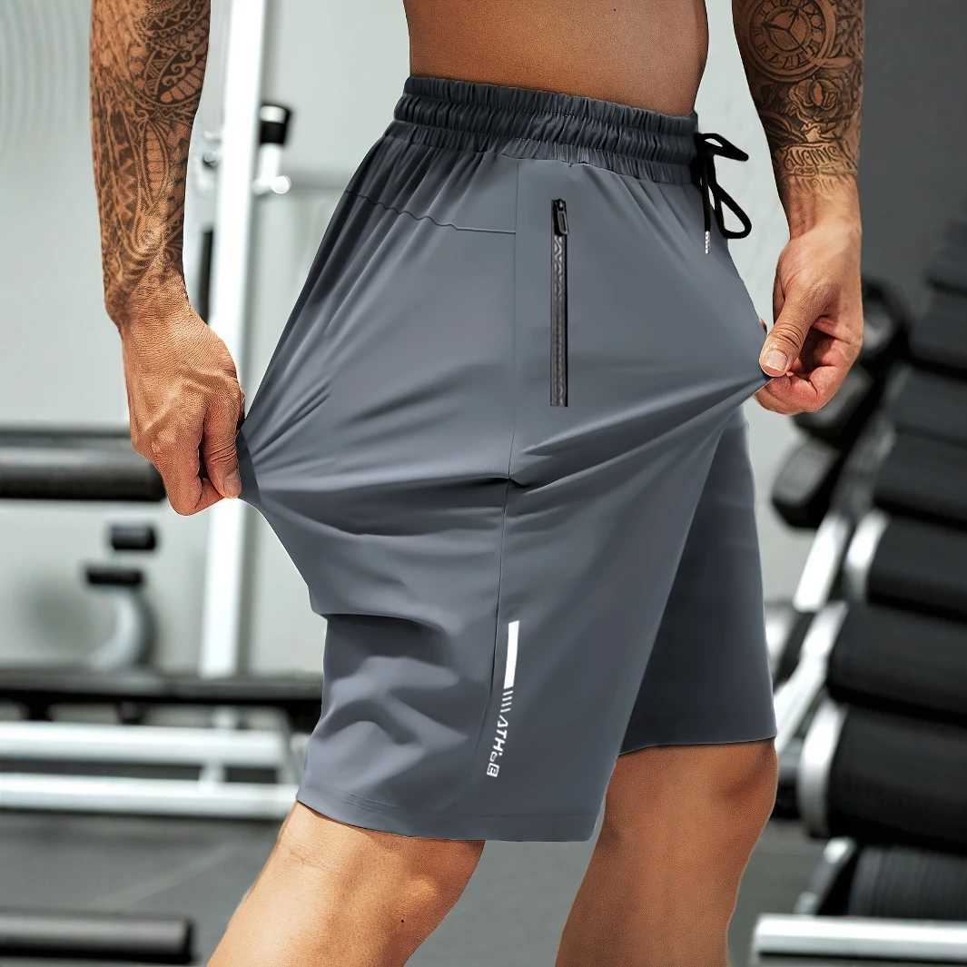 Mens Lightweight Quick-Dry Running Shorts Man Summer Gym Workout Breathable 5-Inch Training Shorts N260310