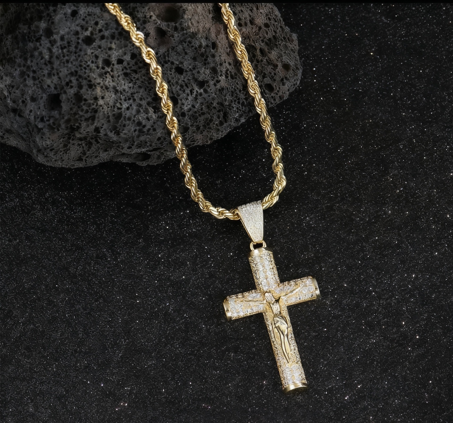 2026 New Designer Luxury Brand Large Cross Pendant Full Diamond Zircon Buckle Electroplated Gold Cuban Chain Fashion Hip Hop Necklace Free Shipping Wh