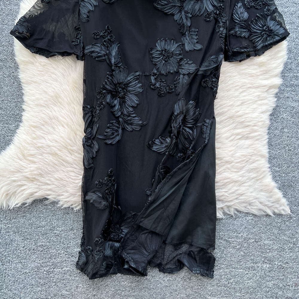 2026 autumn and winter European and American light luxury social celebrity style crossover black women's dress waist cinching