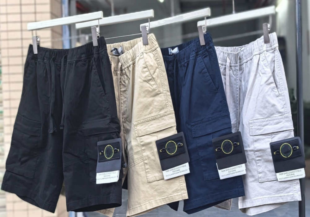 Summer men's shorts Designer cargo large pocket stone loose casual outdoor label compass logo quarter pants High quality comfortable fashionable versatile shorts