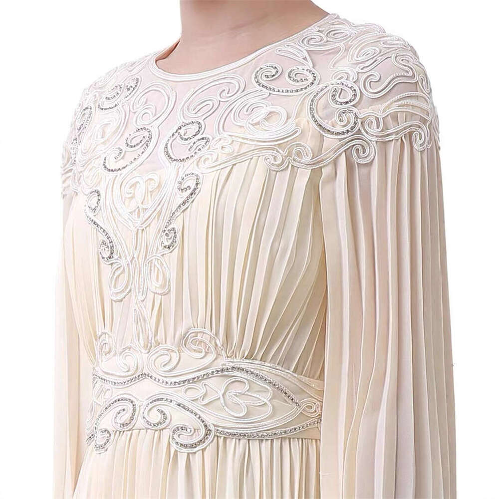 2026 autumn and winter new European and American niche light luxury elegant lace design pleated elegant fairy like long skirt