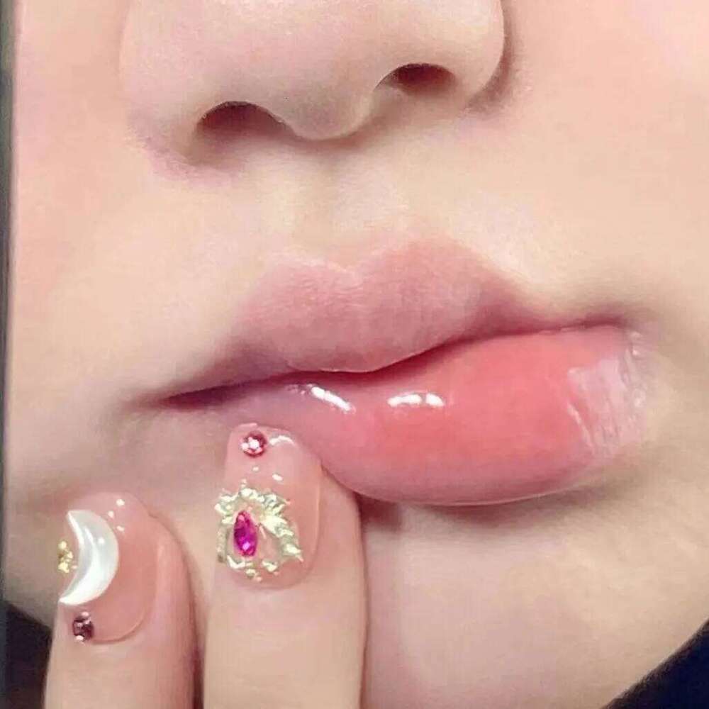 HERORANGEHR218 Moisturizing Anti-lip Balm Easy to Carry Anti-crack Lipstick Color Gloss Makeup Lip Care Cosmetics Z260310