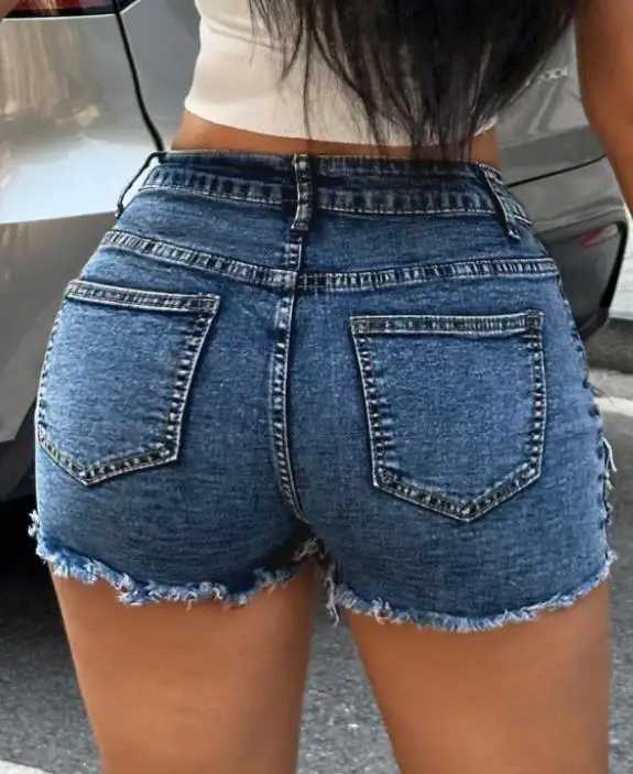 Tight Womens Denim Shorts Summer European and American Hot Girl High Street Trend Cross Sticker Design Tight Denim ShortsT260310