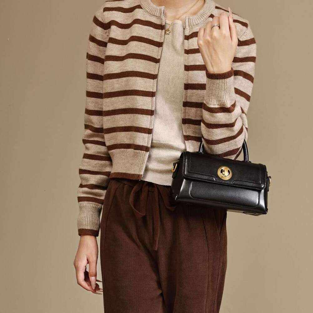 Luxury Shoulder Bags Totes Hobo HHJBAG High End Red Small Square Women New Commuting Handbag Crossbody Bridal Bag Suitable For Daily Use SENYY