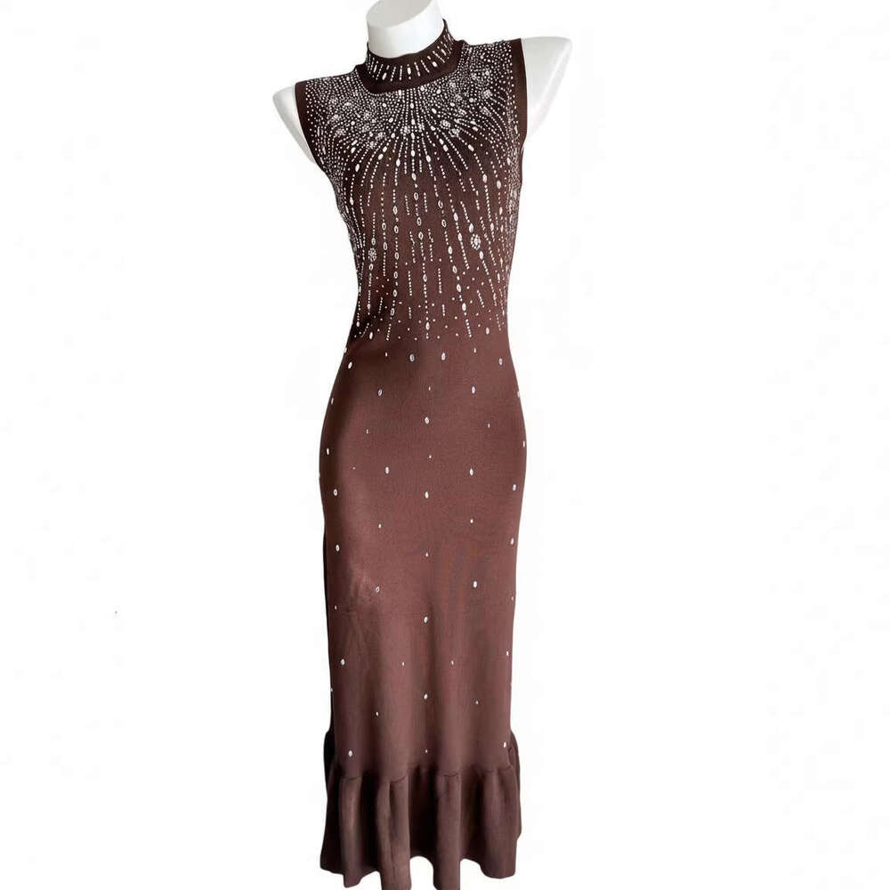 2026 new European and American slim fit rhinestone sleeveless luxury fashion party elegant fish tail long skirt for women