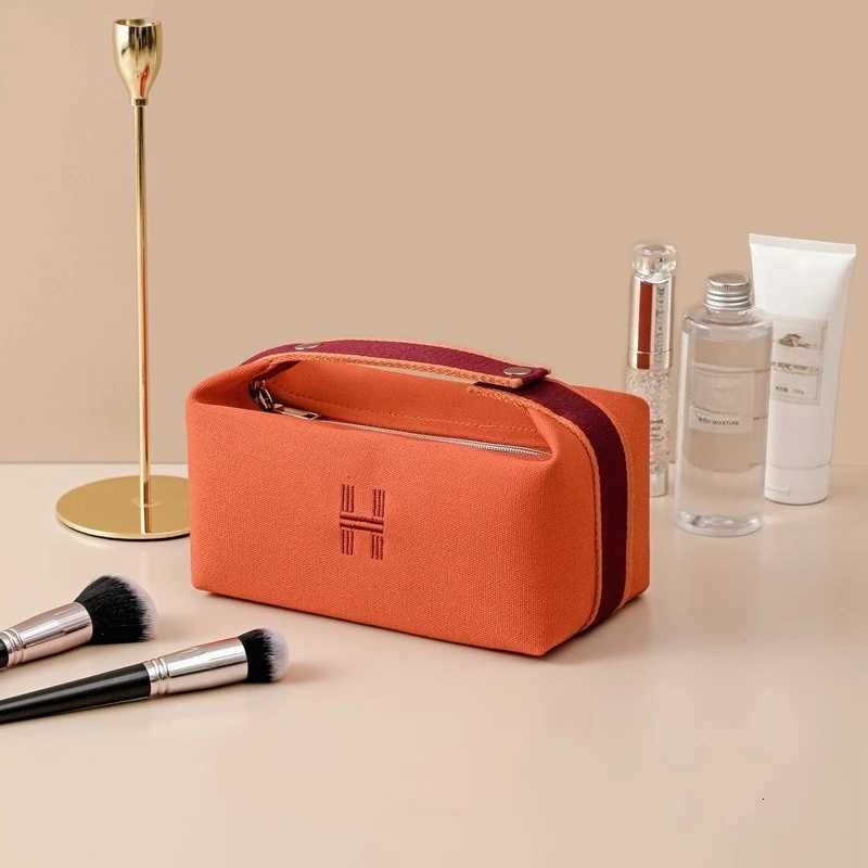 Stylish Canvas Cosmetic Bag with Handle Embroidered H Pattern Makeup Organizer Portable Toiletry Bag for Travel Daily Use H260310