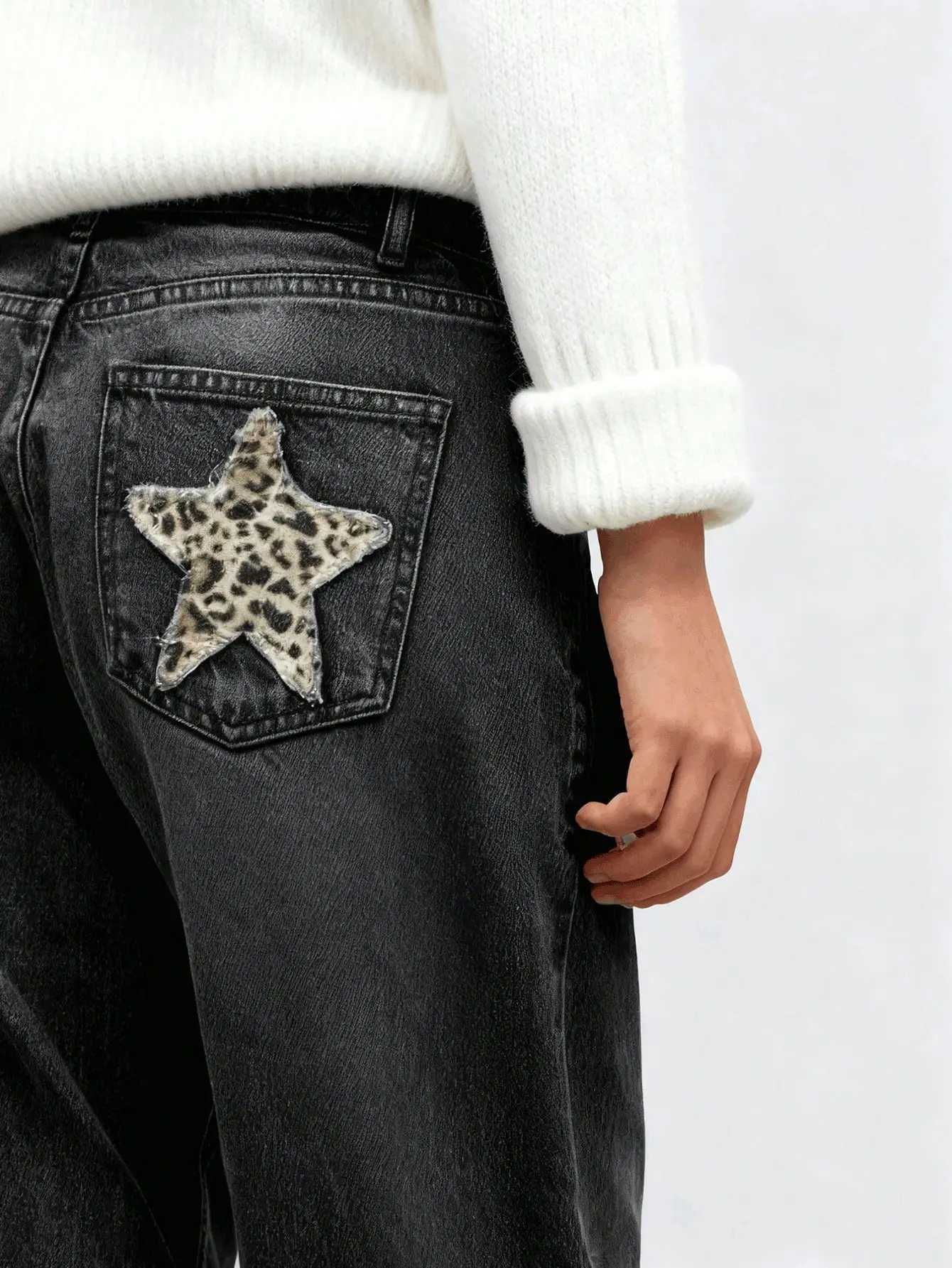 High-Quality Womens Black Jeans with Leopard Print and Star Pattern - Low-Rise Design Denim PantsT260310
